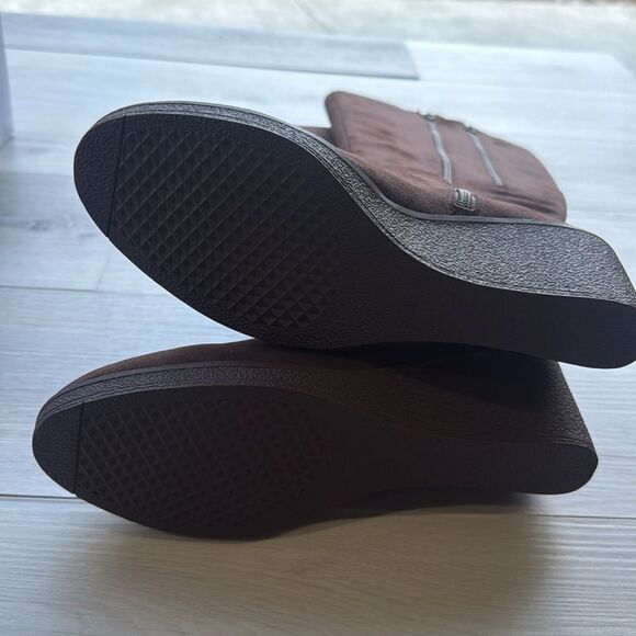 Aerosoles Binocular Knee High Boot Java Faux suede size 9wide NWT in box - Picture 11 of 12